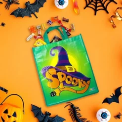 12pcs Large Halloween Tote Bags 12 12pcs Large Halloween Tote Bags -Spirit Halloween Shop 12 Halloween Large Treat Goody Tote Bags 1 600x600 1