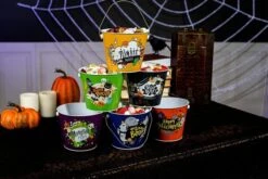 6pcs Halloween Steel Bucket -Spirit Halloween Shop 13149 6 600x400 1