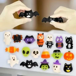 18pcs Pumpkin Box Halloween Party Favor -Spirit Halloween Shop 18Pcs Halloween Prefilled Pumpkin Box with Mochi Squishy 4 600x600 1