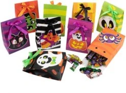12Pcs Trick Or Treat Paper Boxes -Spirit Halloween Shop 2 7934c9d2 5770 4fe2 ba83 d044ab070e60 600x445 1