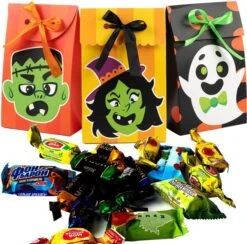 12Pcs Trick Or Treat Paper Boxes -Spirit Halloween Shop 3 3e0024aa fd75 4eda 94a6 395cea73de2a 600x592 1