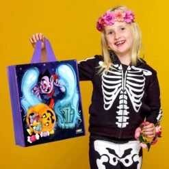 12Pcs Halloween Gift Bags -Spirit Halloween Shop 4 0388112e 94b8 45b6 bd92 9f127190e6ba 600x600 1