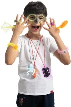 33Pcs Spider Theme Glow Sticks Kit 12 33Pcs Spider Theme Glow Sticks Kit -Spirit Halloween Shop 5 3b053bbb e84e 4ff2 b0b6 478d7f1138fe 600x904 1