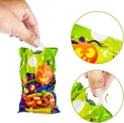 72Pcs Rectangular Halloween Candy Bags -Spirit Halloween Shop 5 f508a8a2 8f16 4a07 b547 fa324dbe3266 600x595 1