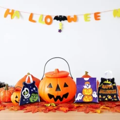 96Pcs Plastic Drawstring Treat Bags 6in×6in -Spirit Halloween Shop Plastic Drawstring Treat Bags 96 Pcs 5 1 600x600 1